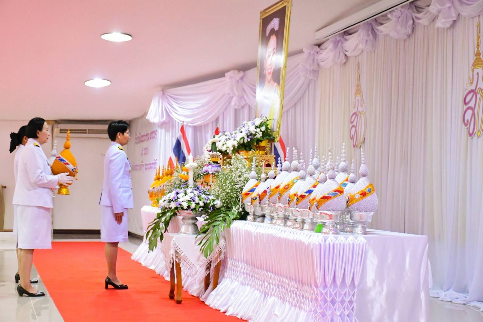 สพอ.เนินมะปราง ร่วมพิธีถวายเครื่องราชสักการะ พานพุ่มทอง-พุ่มเงิน และพิธีถวายพระพรชัยมงคล